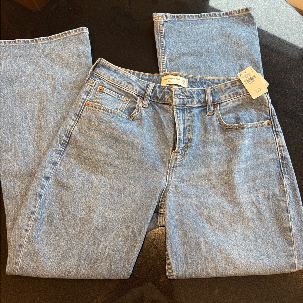 Abercrombie & Fitch jeans NWT